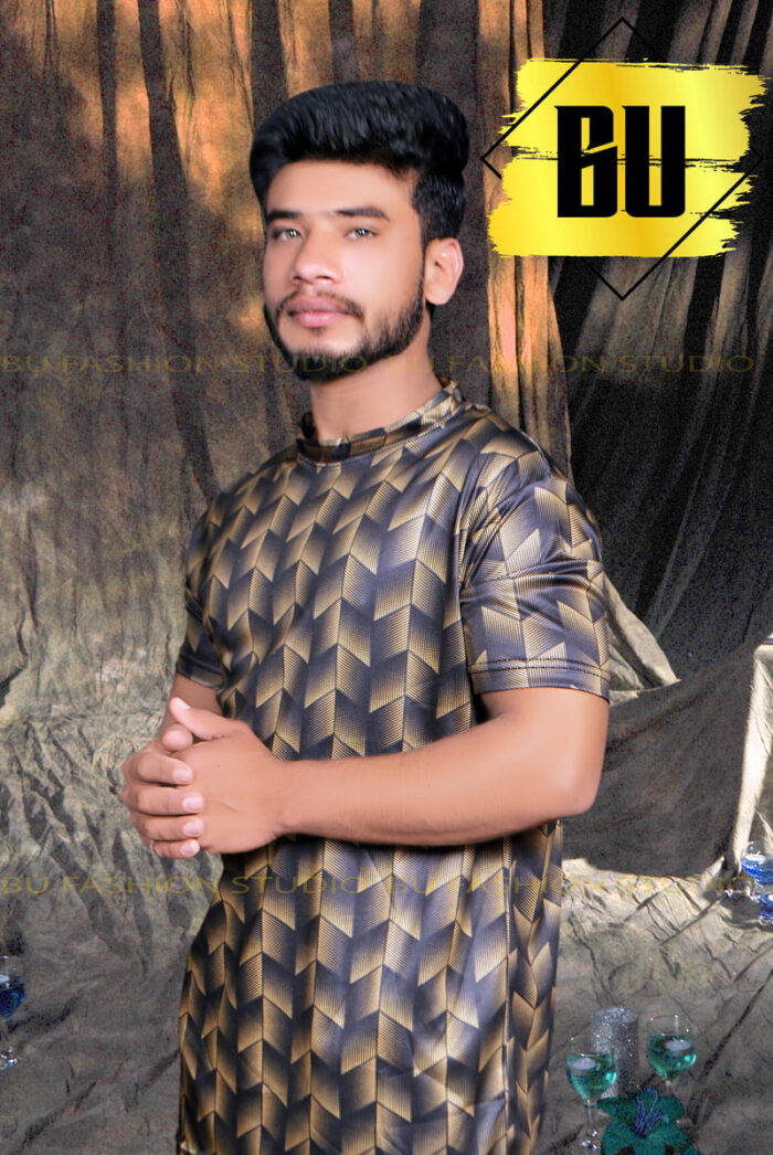 Geometric Metallic Print T-Shirt for Men - Image 5